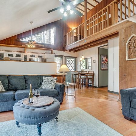 Charming Cabin With Fire Pit And Decks About 7 Mi To Helen Sautee Nacoochee Eksteriør bilde