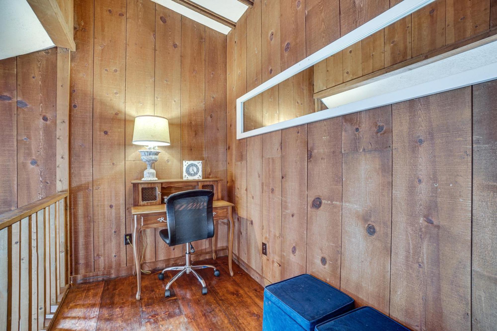 Charming Cabin With Fire Pit And Decks About 7 Mi To Helen Sautee Nacoochee Eksteriør bilde